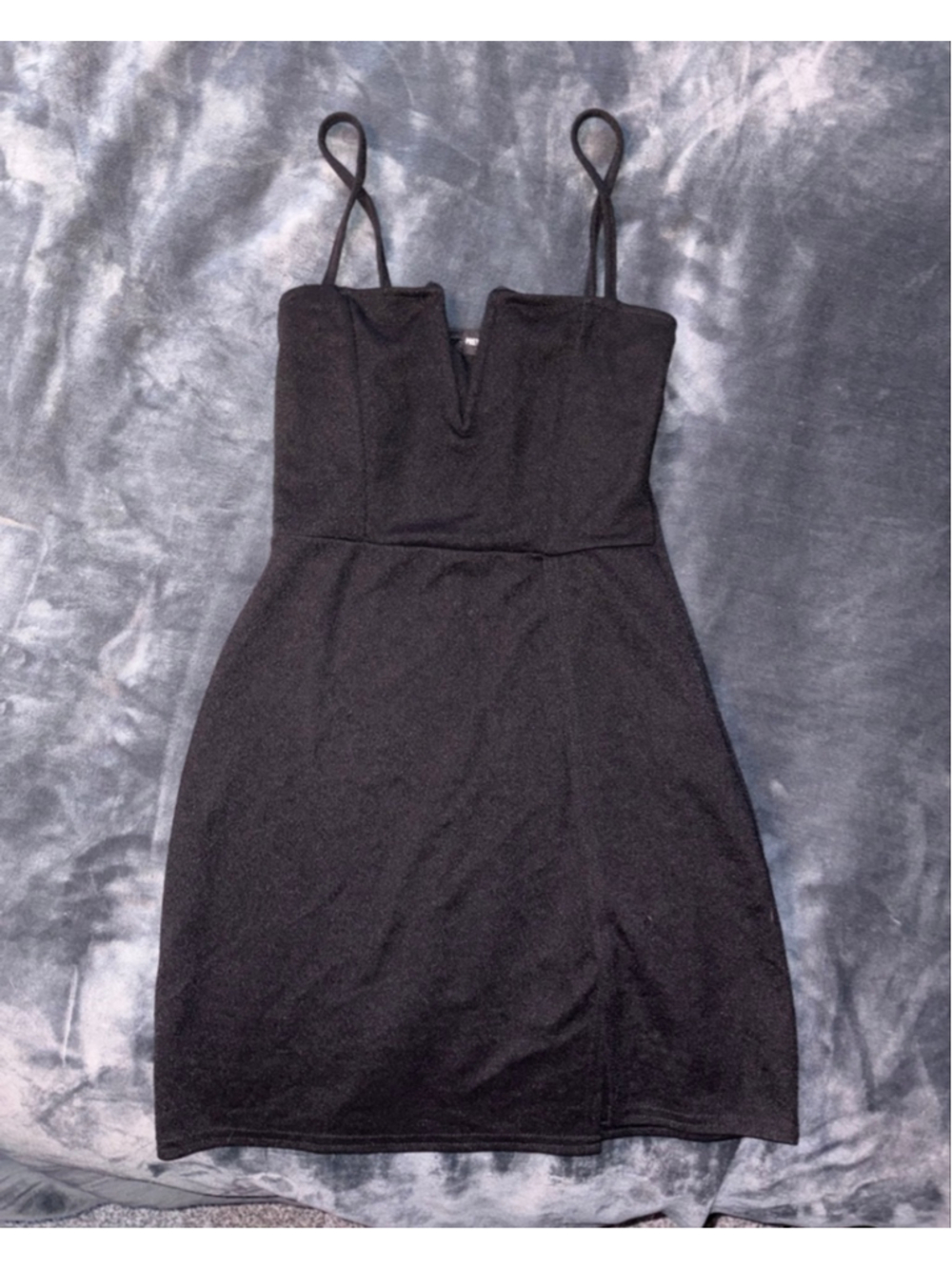 PLT Bodycon Dress with V Neck Detail and Thigh Slit - Picture 3 of 6